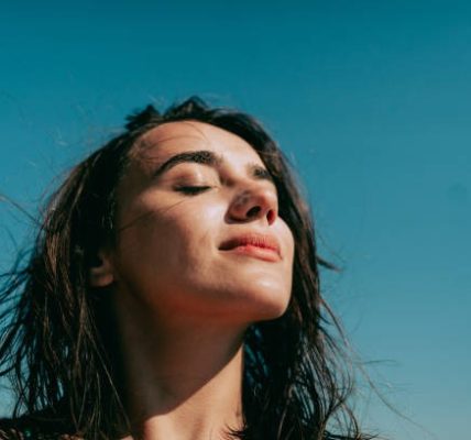 Simple Morning Stretches for Energy